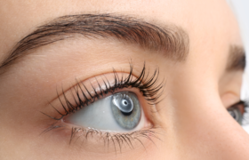 Laminazione Ciglia: Sguardo Magnetico e Irresistibile senza Mascara